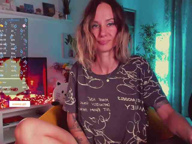 KiraStation webcam