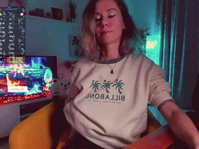 KiraStation webcam