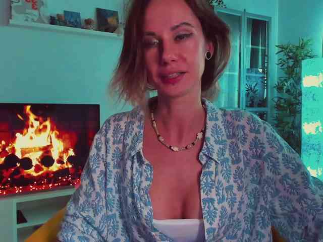 KiraXO webcam