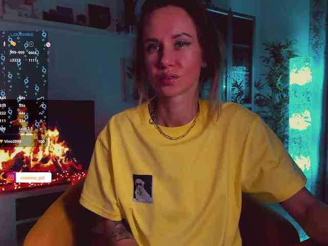 KiraStation webcam