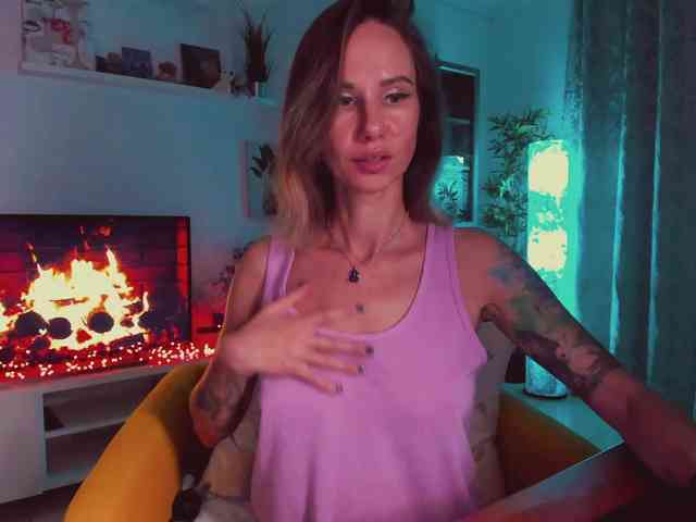 KiraXO webcam