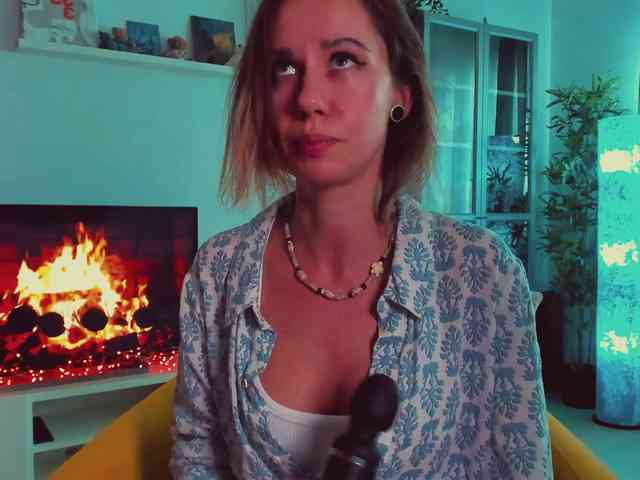 KiraXO webcam