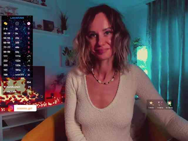 KiraXO webcam
