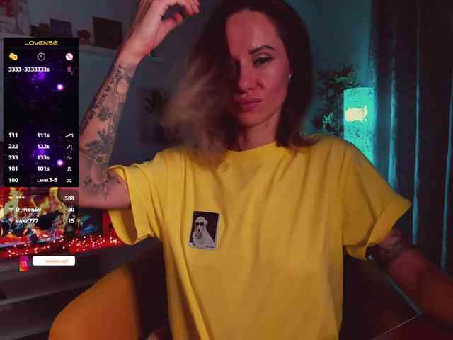 KiraXO webcam