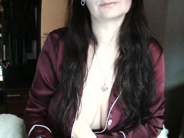 Ianoama live cam on BongaCams
