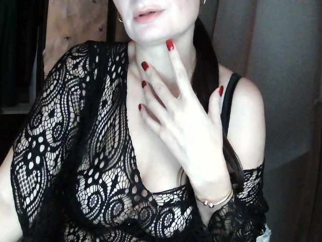 Ianoama live cam on BongaCams