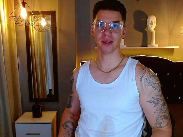 Mikejordansex, 30 y/o - Live Cam on BongaCams