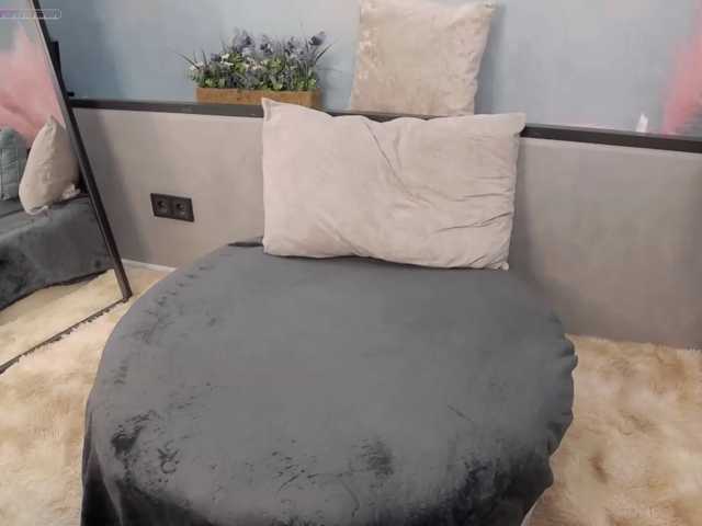 LoraMiss, en vivo ahora en BongaCams