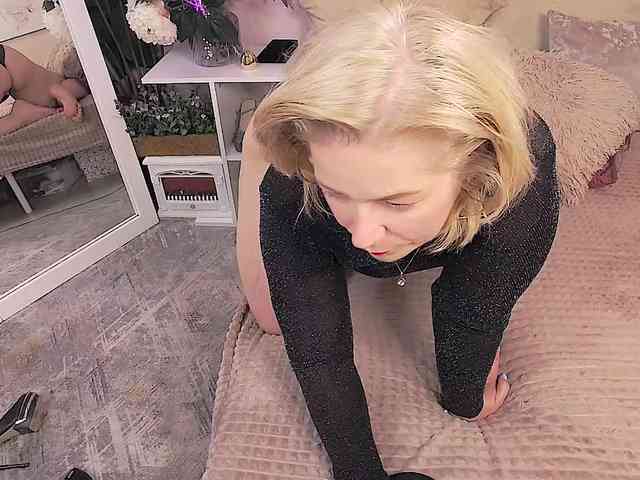 LoraMiss webcam