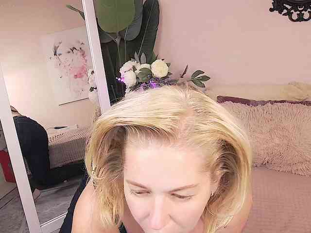 LoraMiss webcam