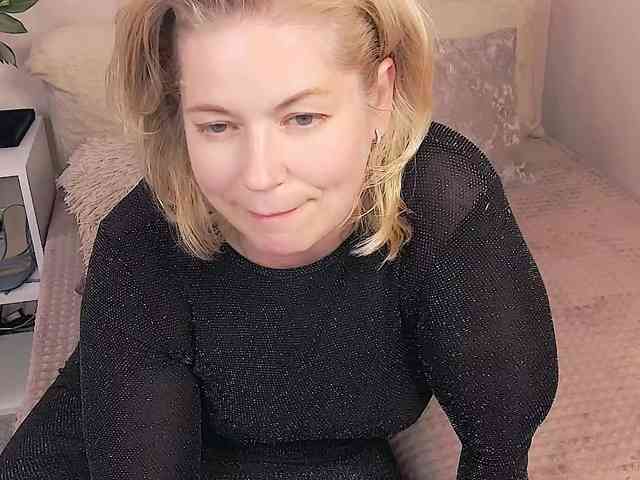 LoraMiss webcam