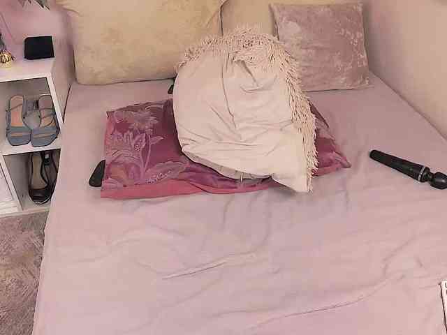 LoraMiss webcam