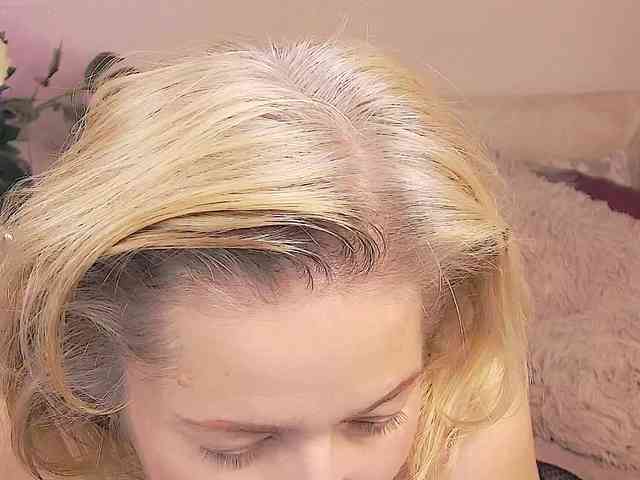 LoraMiss webcam
