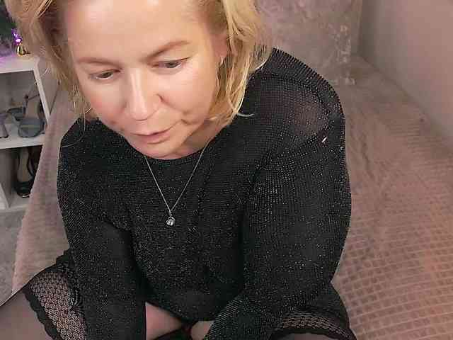 LoraMiss webcam