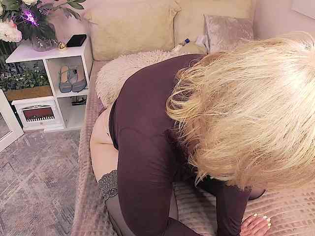 LoraMiss webcam