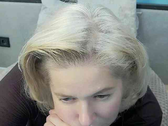 LoraMiss webcam
