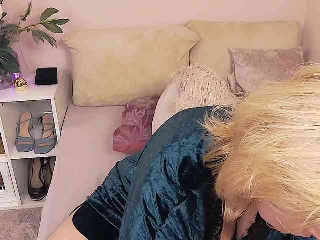 LoraMiss webcam