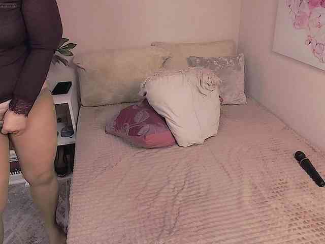 LoraMiss webcam
