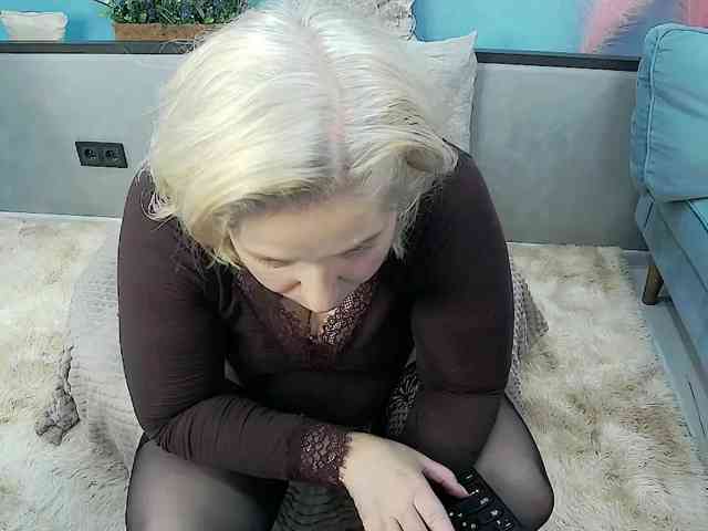 LoraMiss webcam