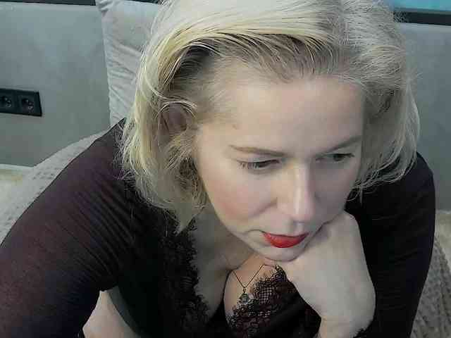 LoraMiss webcam