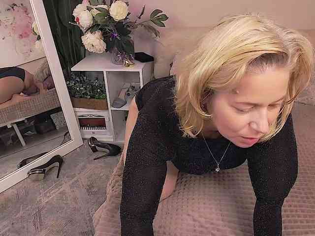 LoraMiss webcam