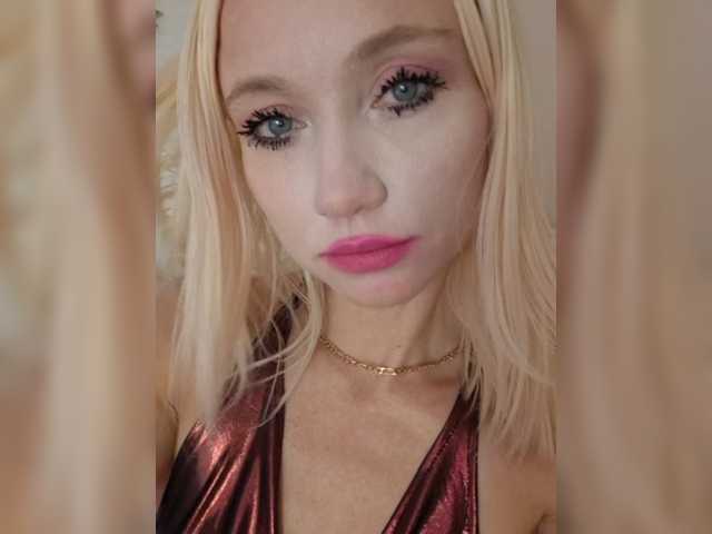 AlinaLoves live webcam show