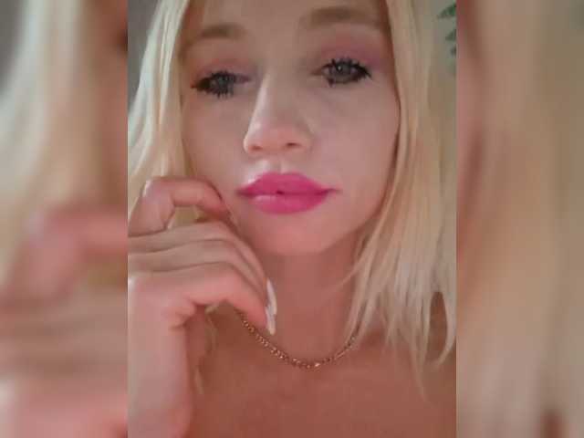 AlinaLoves live cam
