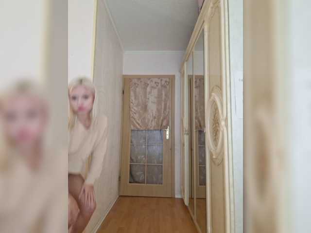 AlinaLoves live cam on BongaCams