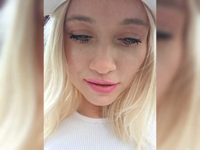 AlinaLoves live cam on BongaCams