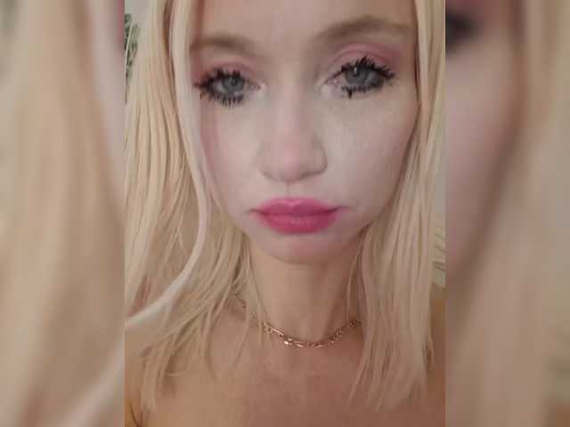 AlinaLoves live webcam show