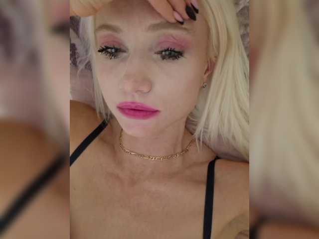 AlinaLoves live cam on BongaCams