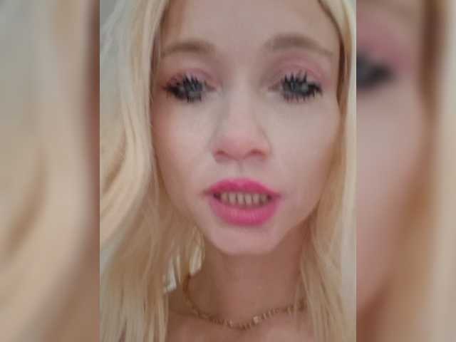 AlinaLoves live cam on BongaCams