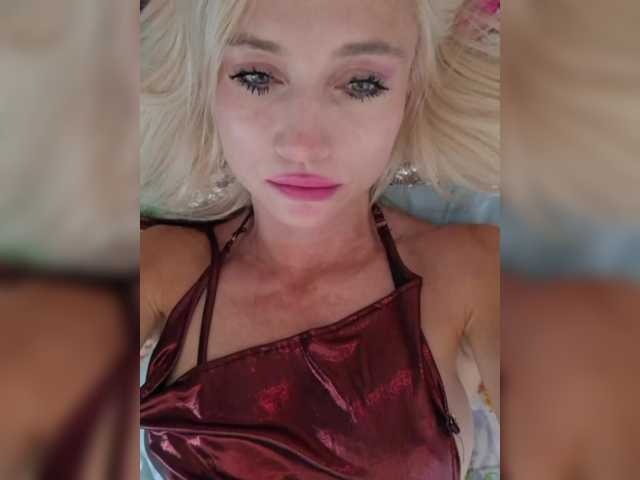 AlinaLoves live cam on BongaCams