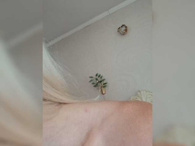 AlinaLoves live cam on BongaCams