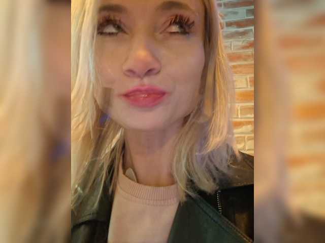 AlinaLoves