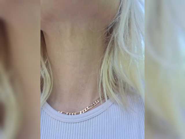 AlinaLoves live cam