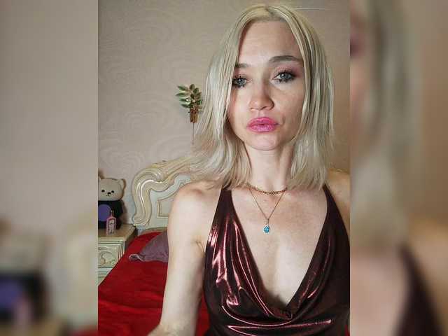 видео AlinaLoves