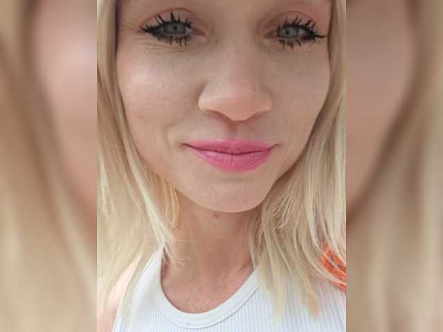 alinaloves live sex show