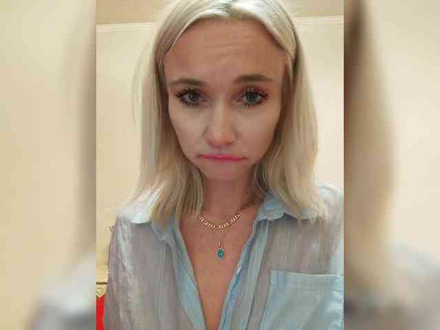 AlinaLoves webcam