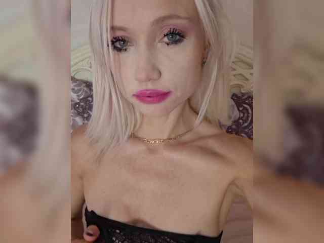 AlinaLoves webcam