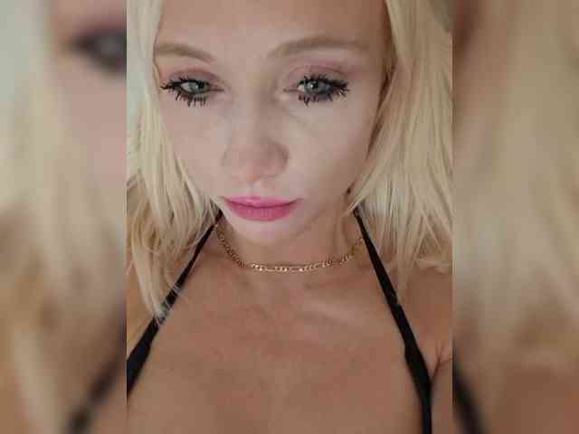 Modelo: AlinaLoves