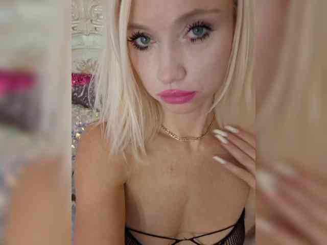 AlinaLoves webcam