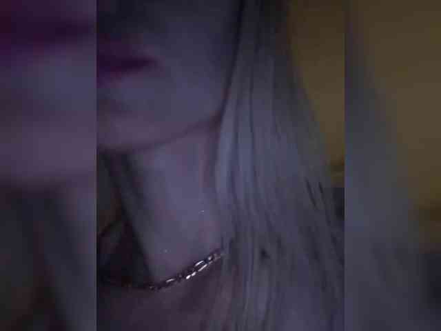 AlinaLoves webcam