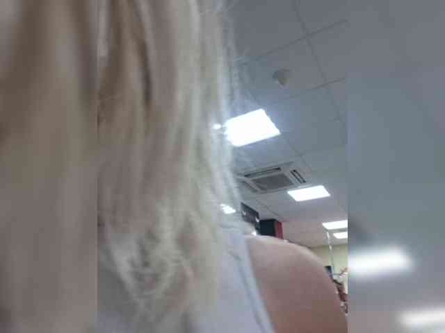 AlinaLoves webcam