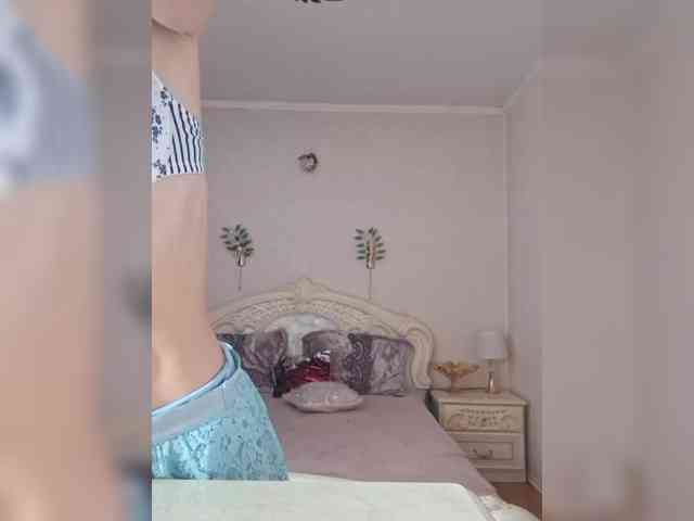 AlinaLoves webcam