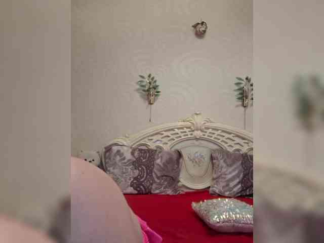 AlinaLoves webcam