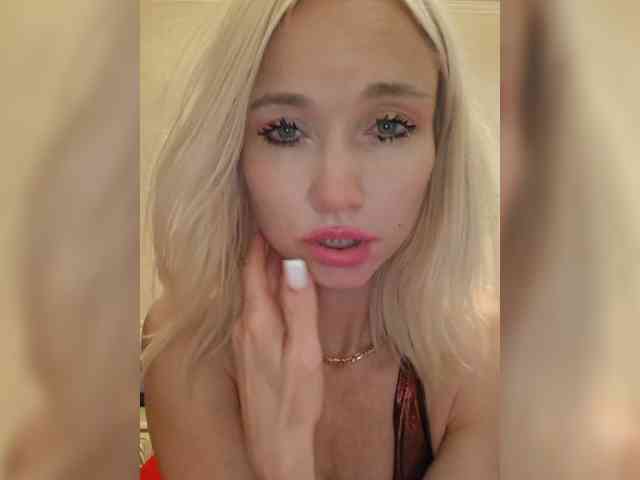 AlinaLoves webcam