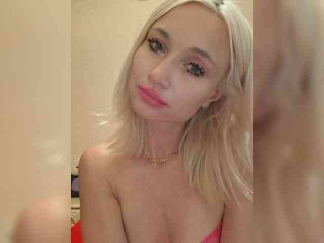 AlinaLoves webcam