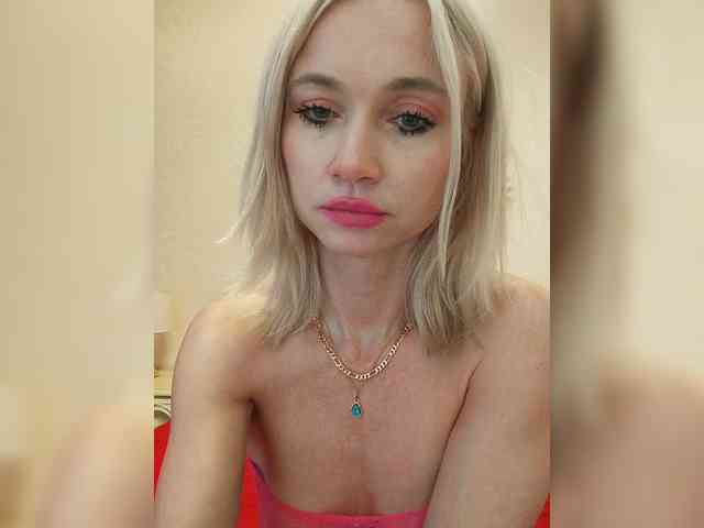 AlinaLoves webcam