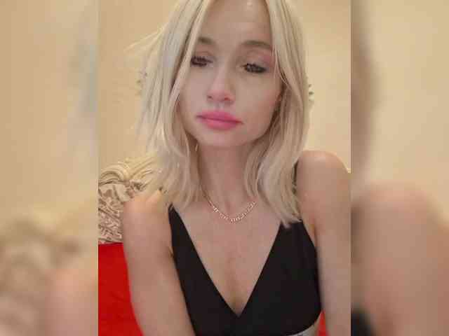 AlinaLoves webcam